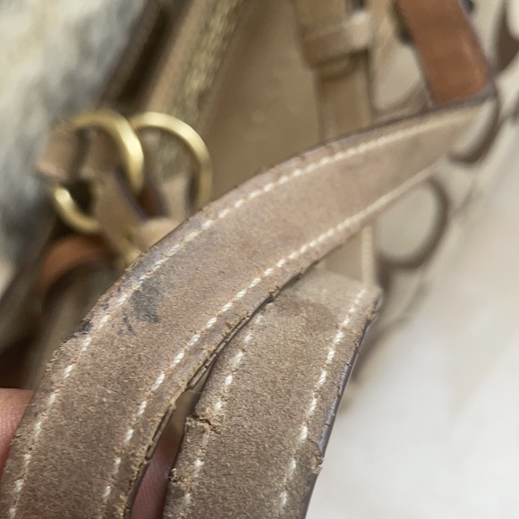 Coach signature shoulder tote - Picture 11 of 14